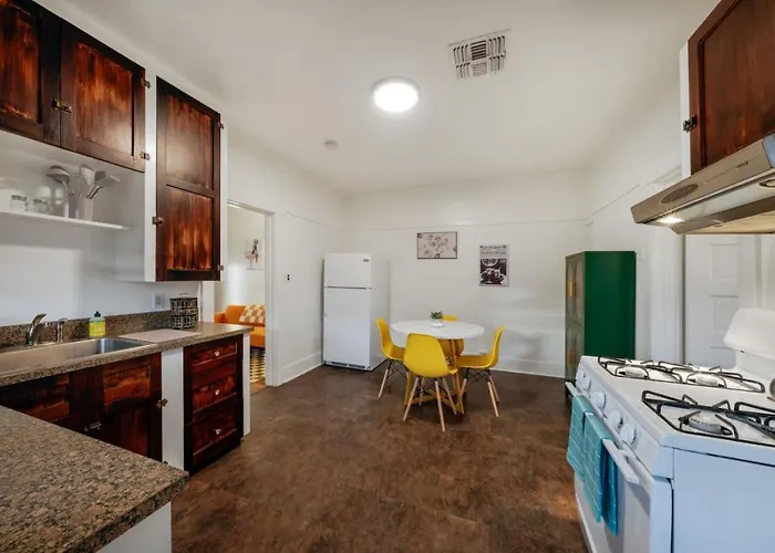 Close To U Of A, Stylish And Cozy, 1 Bedroom 1 Ba, Porch Dom wakacyjny *